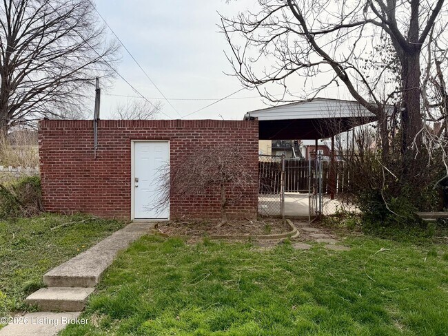 Building Photo - 729 S 39th St