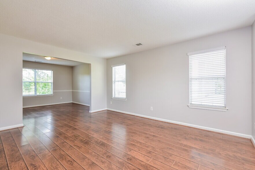 Building Photo - 5943 Duren Fields Pl