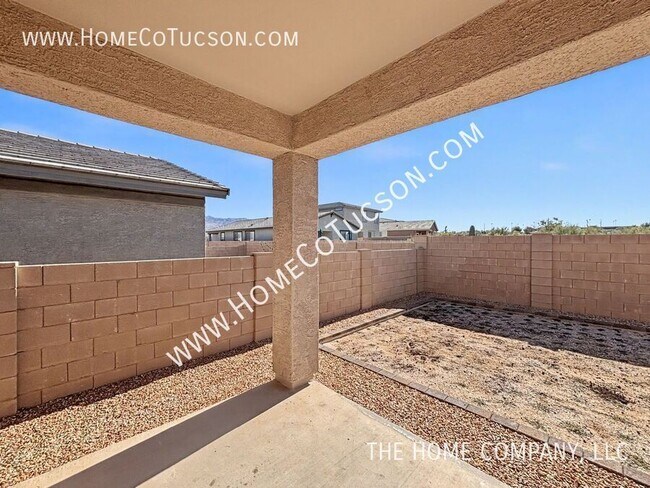 Building Photo - 10348 E Silver Slate Pl