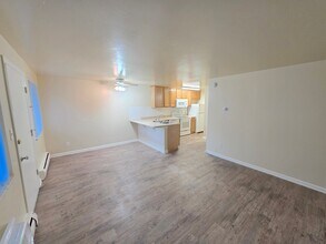Building Photo - 375 S Depew St