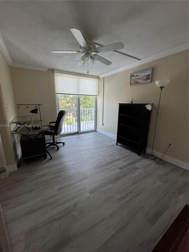 Building Photo - 2101 SW 122nd Ct