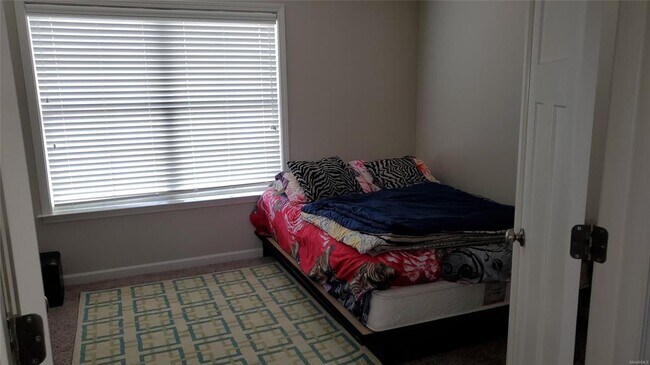 Building Photo - 8863 Broderick St