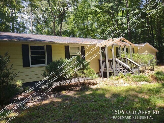 Building Photo - 1506 Old Apex Rd