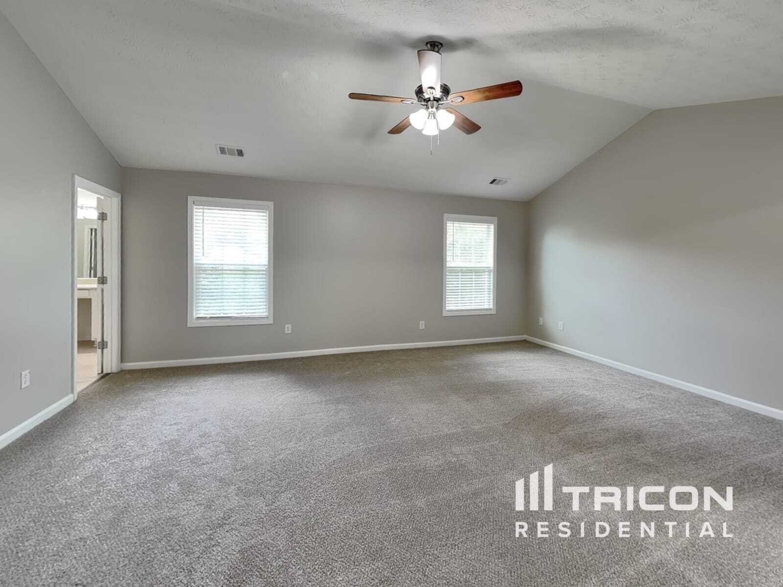 Building Photo - 714 Thompson Ridge Dr