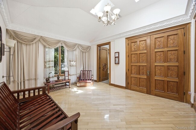 Building Photo - 1 Bridle Path Dr