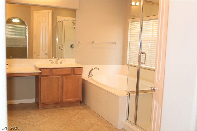 Building Photo - 9746 Mount Del Mar St