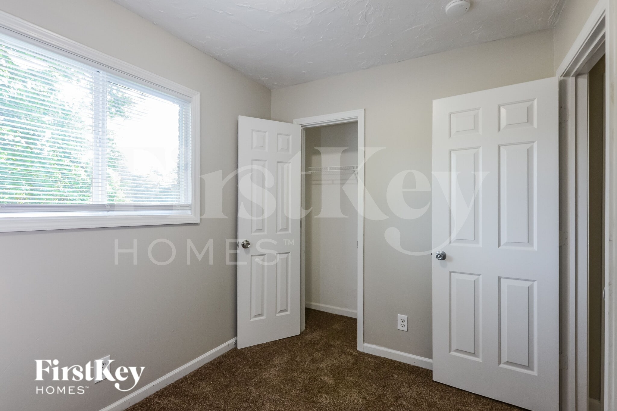 Building Photo - 6304 Zionsville Rd