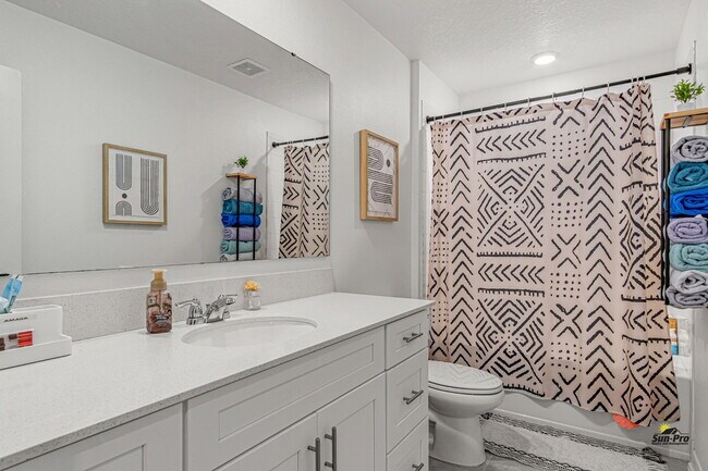 Building Photo - 1164 Sand Trap Ct