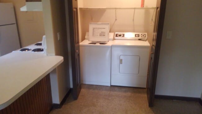 Laundry - 242 Spartan Ave