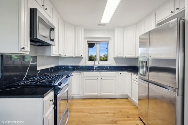 Building Photo - 2897 87th St