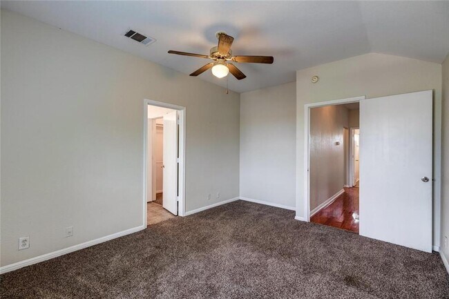 Building Photo - 16712 Hamilton Point Cir