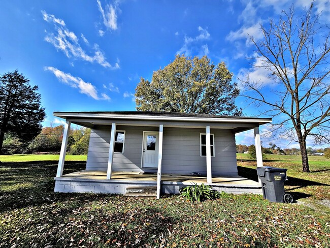 Building Photo - HOUSE FOR RENT - HARTSELLE/DANVILLE