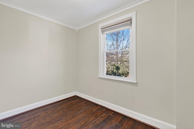 Building Photo - 124 Baggett Pl