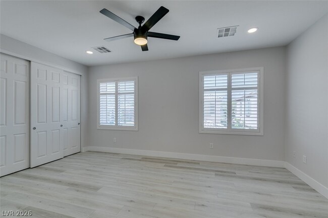Building Photo - 11370 Merado Peak Dr