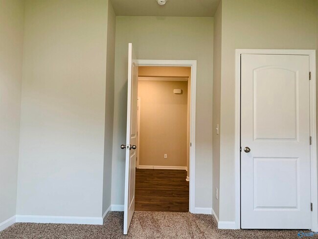 Building Photo - 14170 Lannister Ln