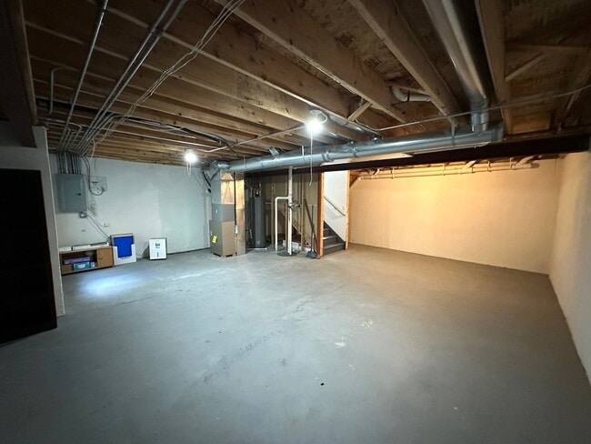 Building Photo - 1282 Walnut Glen Dr