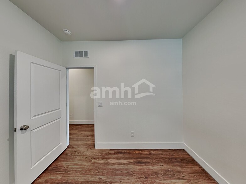 Building Photo - 21468 S 231st Way