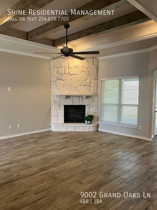 Building Photo - 9002 Grand Oaks Ln