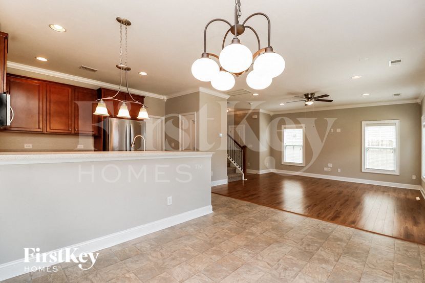 Building Photo - 3851 Annapolis Way