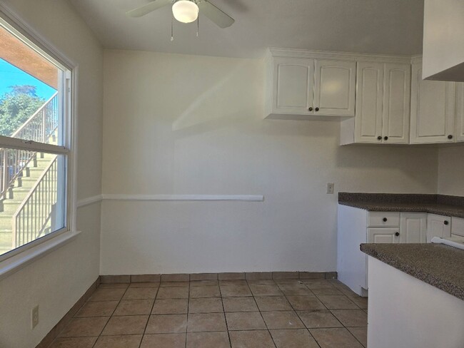 Building Photo - 1-Bedroom 1 bath unit in Van Nuys Zero deposit required at move in for qualified applicants throu...