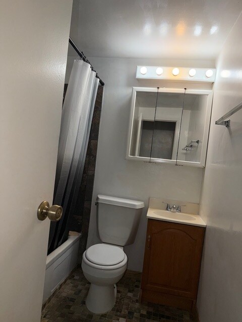 Building Photo - 9076 Walker Ct