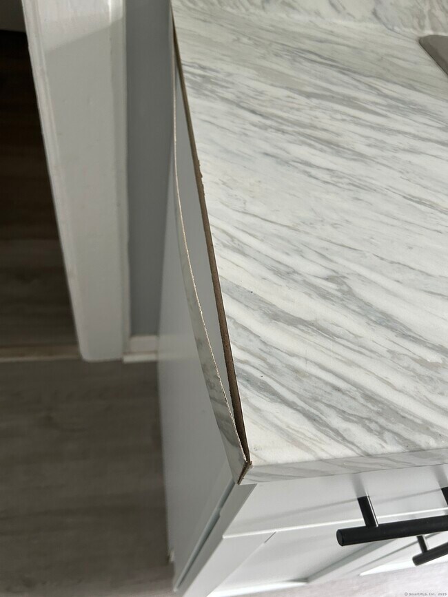 Building Photo - 58 Smith Ave