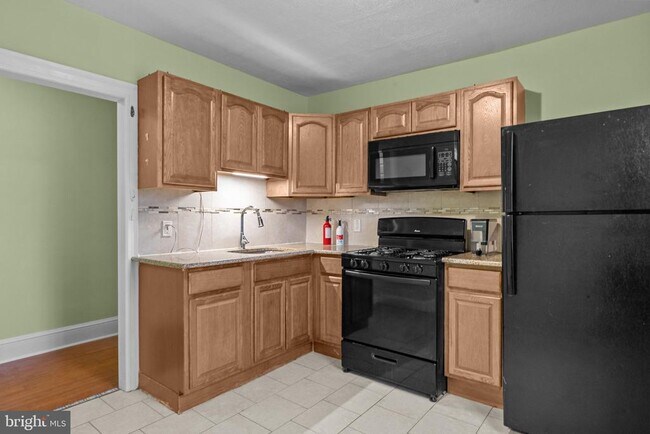 Building Photo - 505 Delaware Ave