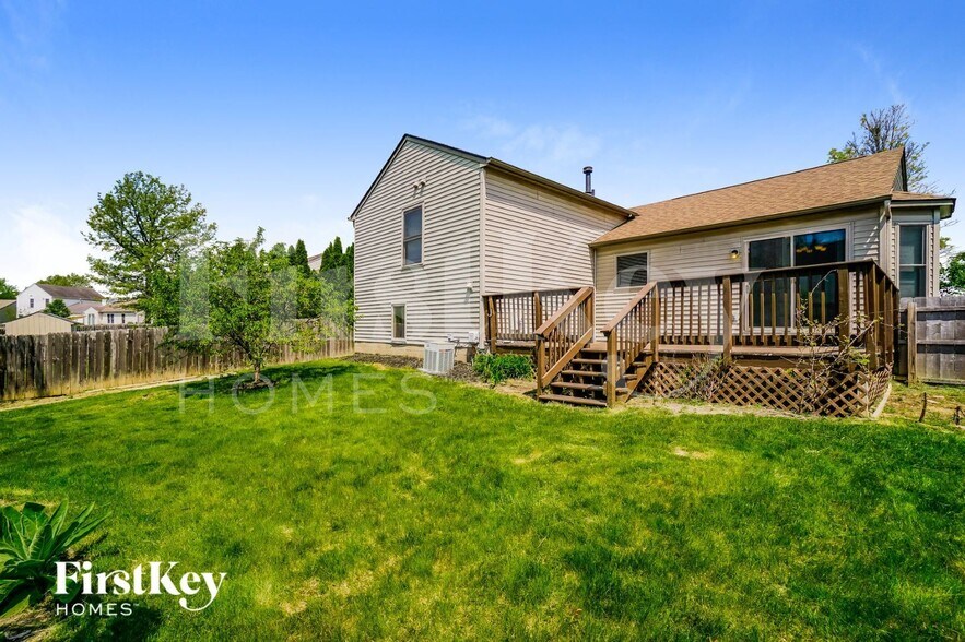 Building Photo - 5673 Larksdale Dr