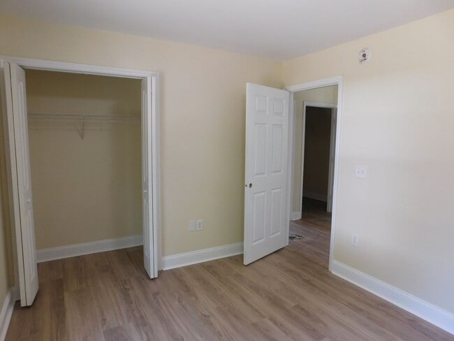 Building Photo - 308 Daniels St