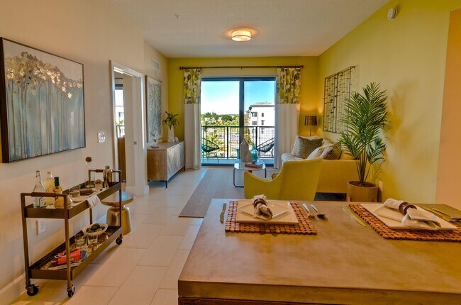 Building Photo - 4921 W Sample Rd