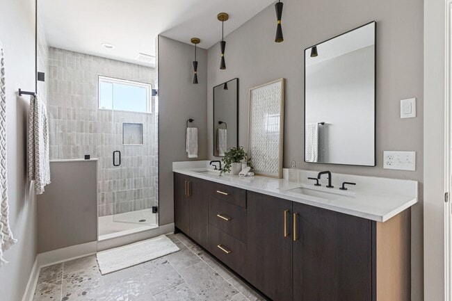 Building Photo - Brand New Townhome in The Heart Of East Nashville