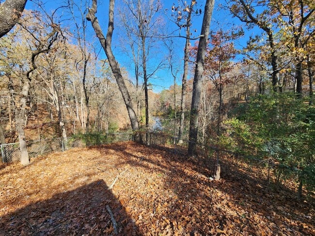 Building Photo - 8206 Dogwood Trail