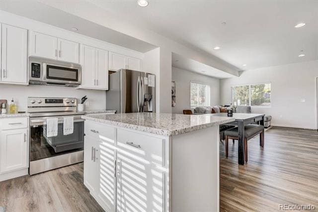 Building Photo - 2220 E La Salle St