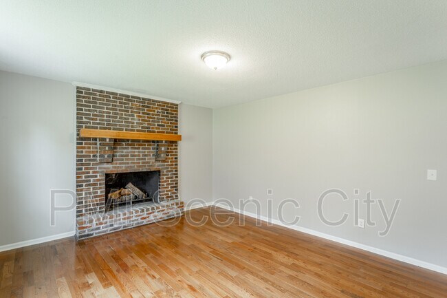 Building Photo - 5907 Browntown Rd