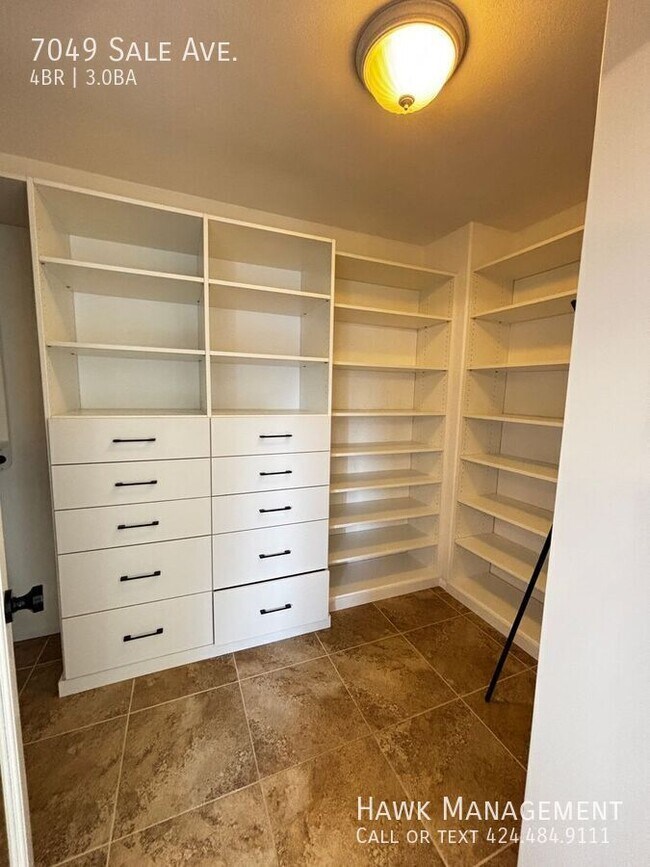 Building Photo - 7049 Sale Ave