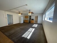 Building Photo - Mahinahina Studio Ohana