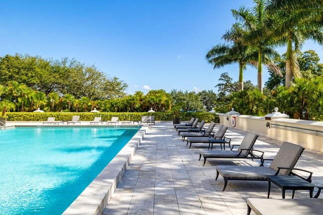 Building Photo - 3301 Bayshore Blvd