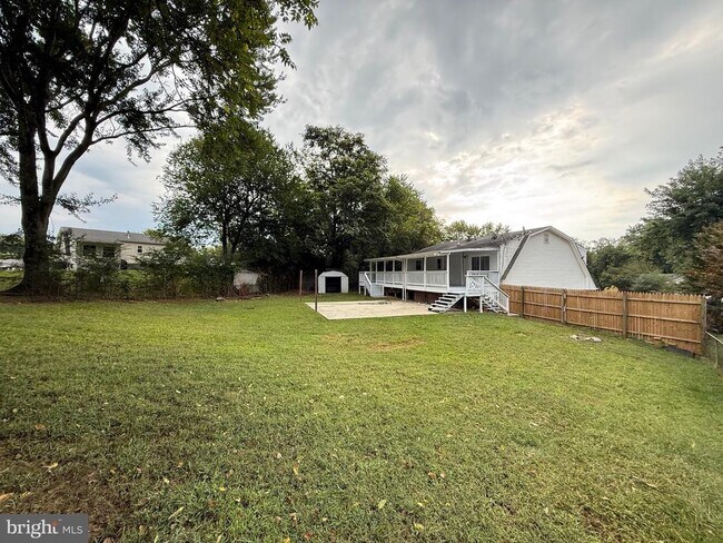 Building Photo - 4302 Hendricks Dr