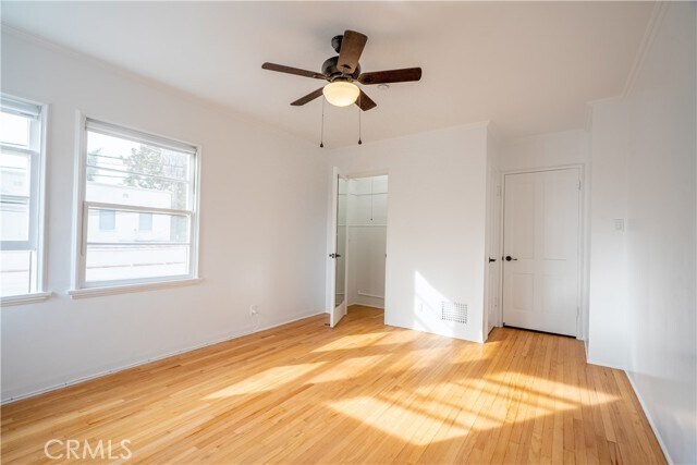 Building Photo - 265 N Swall Dr