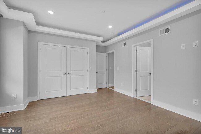 Building Photo - 2562 Frankford Ave