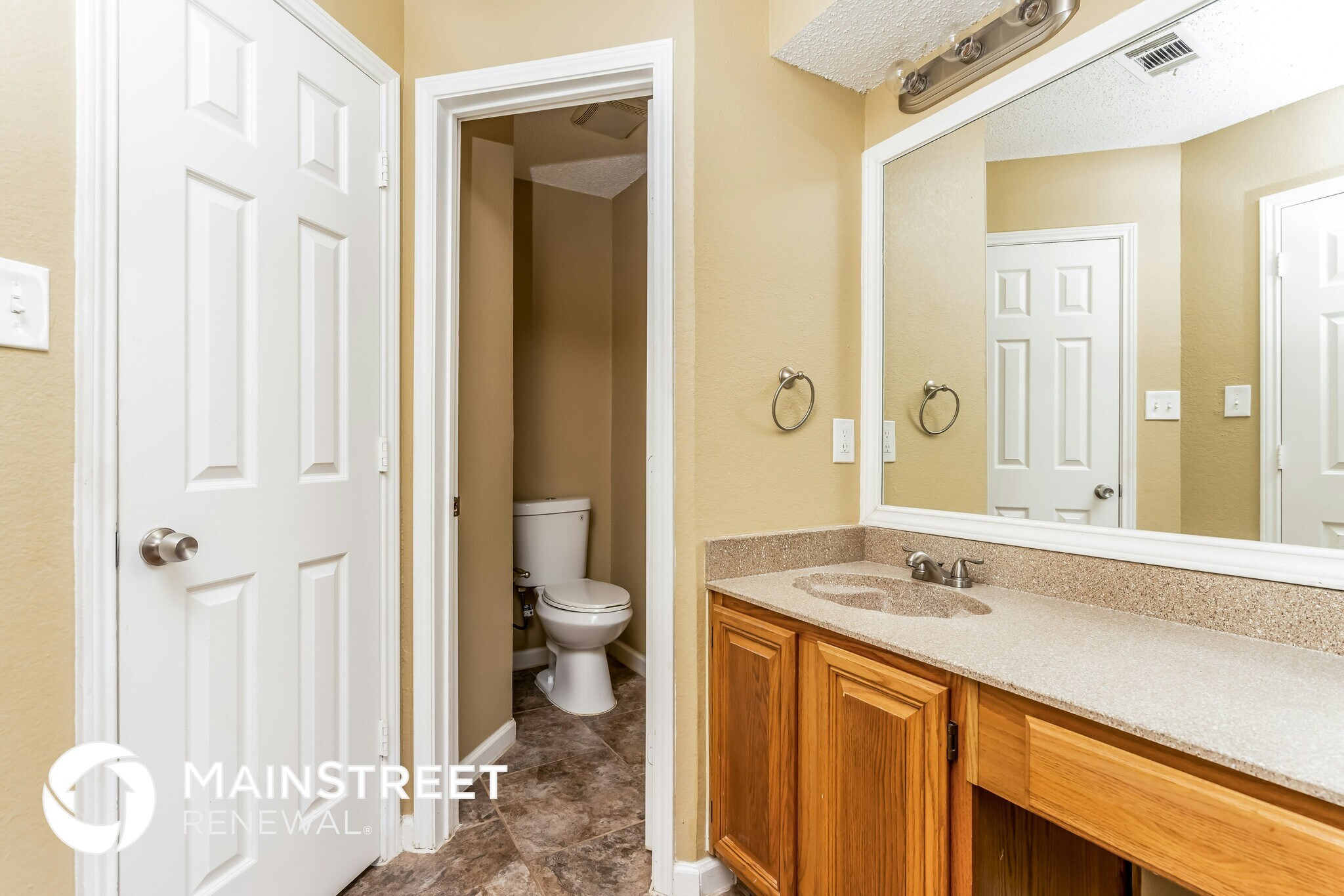 Building Photo - 1100 Stone Creek Dr