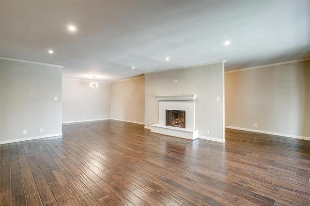 Building Photo - 2301 Ridgmar Plaza
