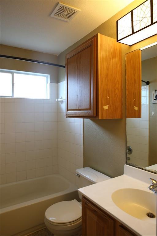 Building Photo - 525 Grey Feather Ct