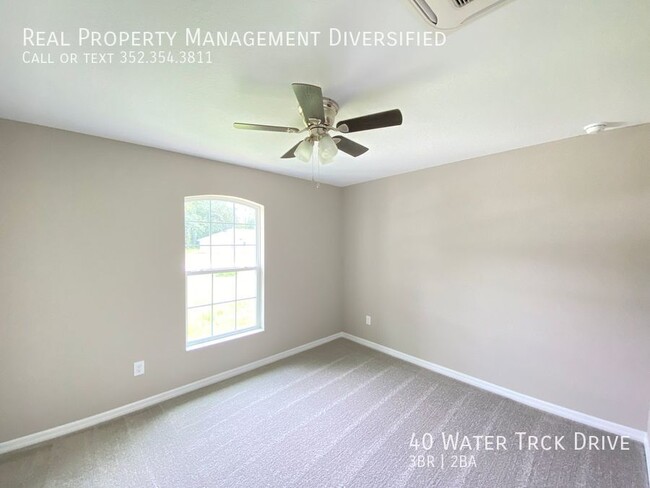 Building Photo - 40 Water Track Dr