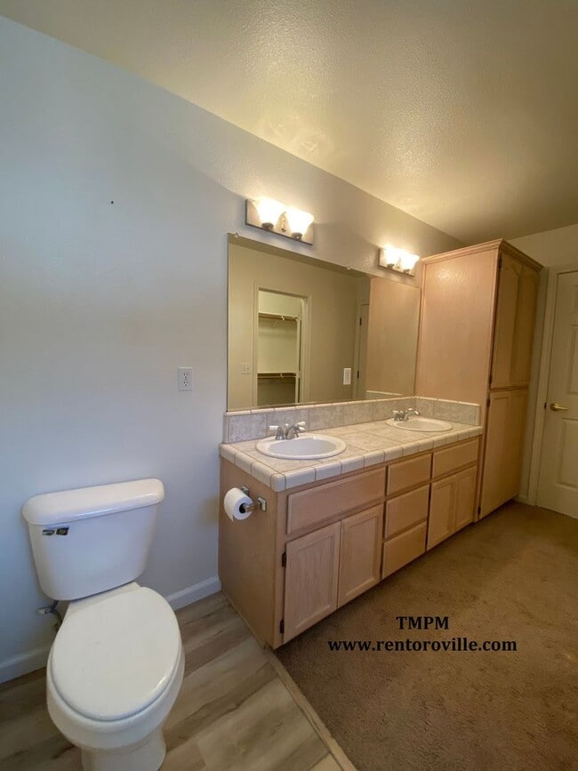 Building Photo - 29 Ridge Line Ct