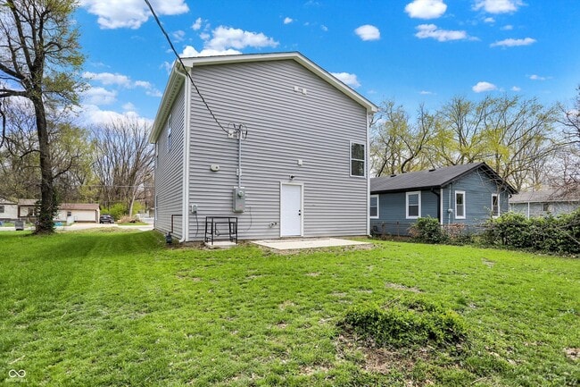 Building Photo - 3264 Orchard Ave