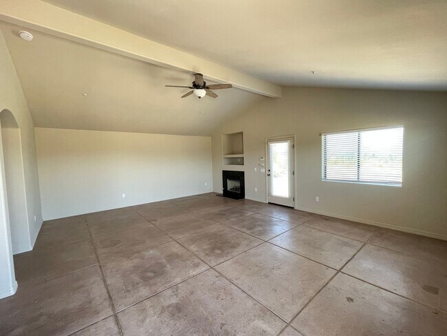 Building Photo - 12478 Hillpoint Ct