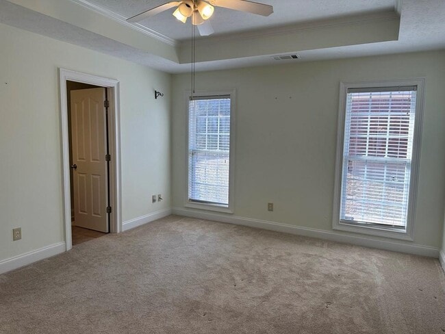 Building Photo - 146 Bluebird Ln