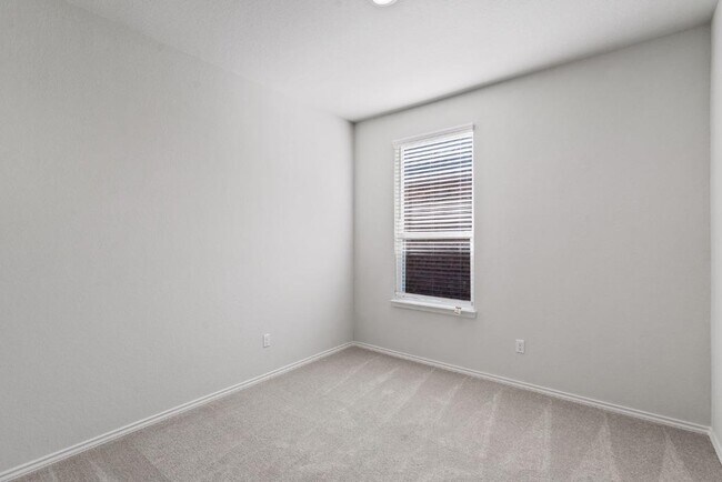 Building Photo - 258 Sweetleaf Dr