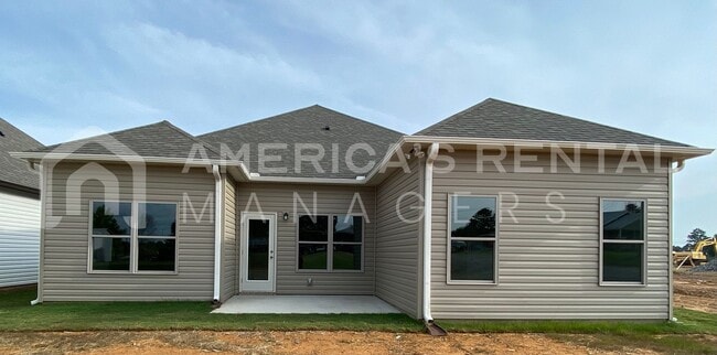 Building Photo - Home for Rent in Cullman, AL! Available to View Now!!!